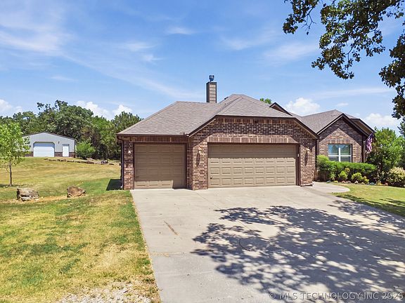 2nd image of 32253 Meadowood Dr