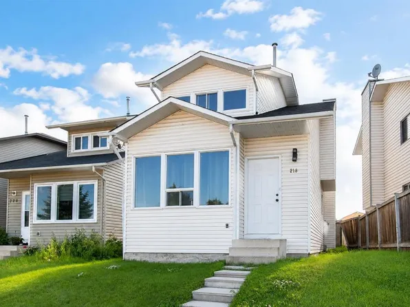 218 E Falmere Way NE, Calgary, AB T3J 2X9