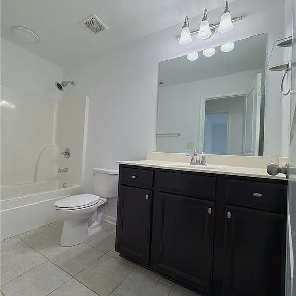 1000 Parkside Wood Ct — Photo 10