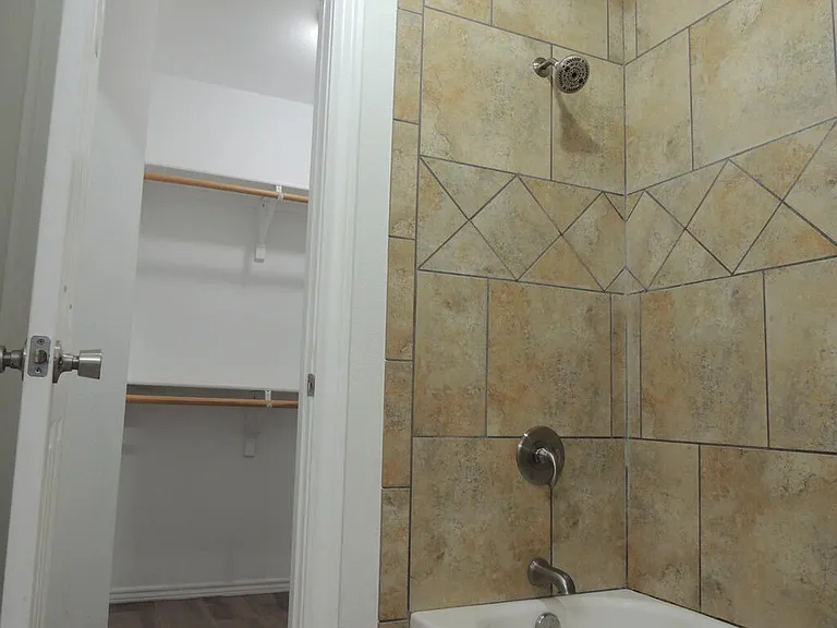 1003 N Doris Ave — Photo 13