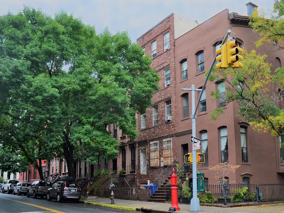 1st image of 105 Gates Ave #1-8