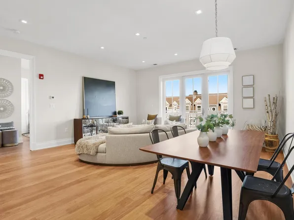 88 S Water St Unit 107, Greenwich, CT 06830