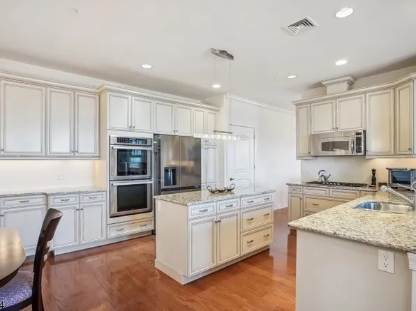 201 Metzger Dr, West Orange Twp., NJ 07052