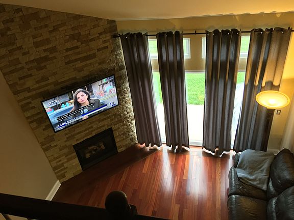 3rd image of 50513 Abbey Dr