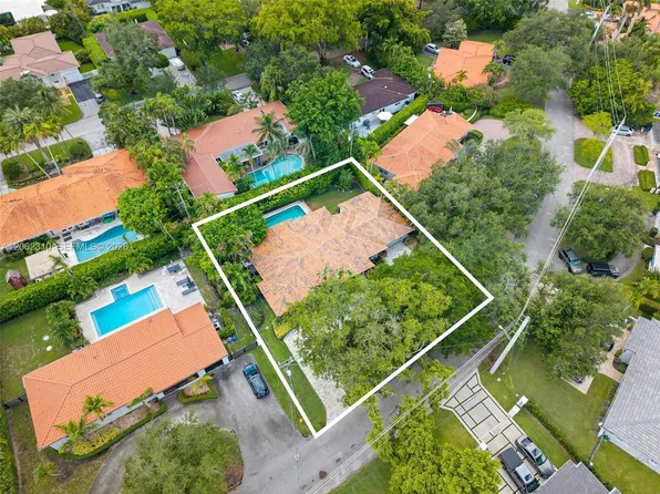 548 Vilabella Ave, Coral Gables, FL 33146