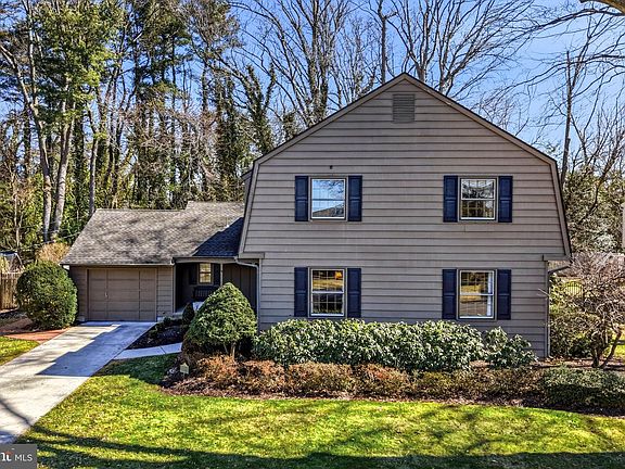 2nd image of 150 Pearl Croft Rd
