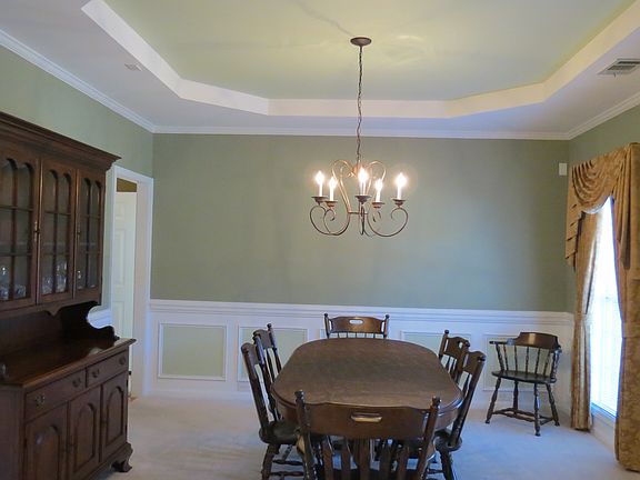 2nd image of 17 Springleaf Ct