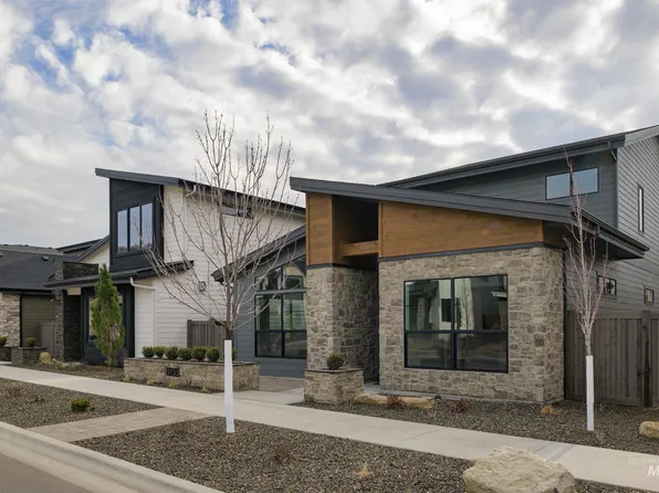 11733 N Rabbitbrush Way, Boise, ID 83714