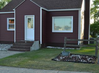 410 S Centennial St, Wishek, ND 58495