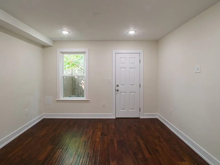 1220 Lecount St #A — Photo 17