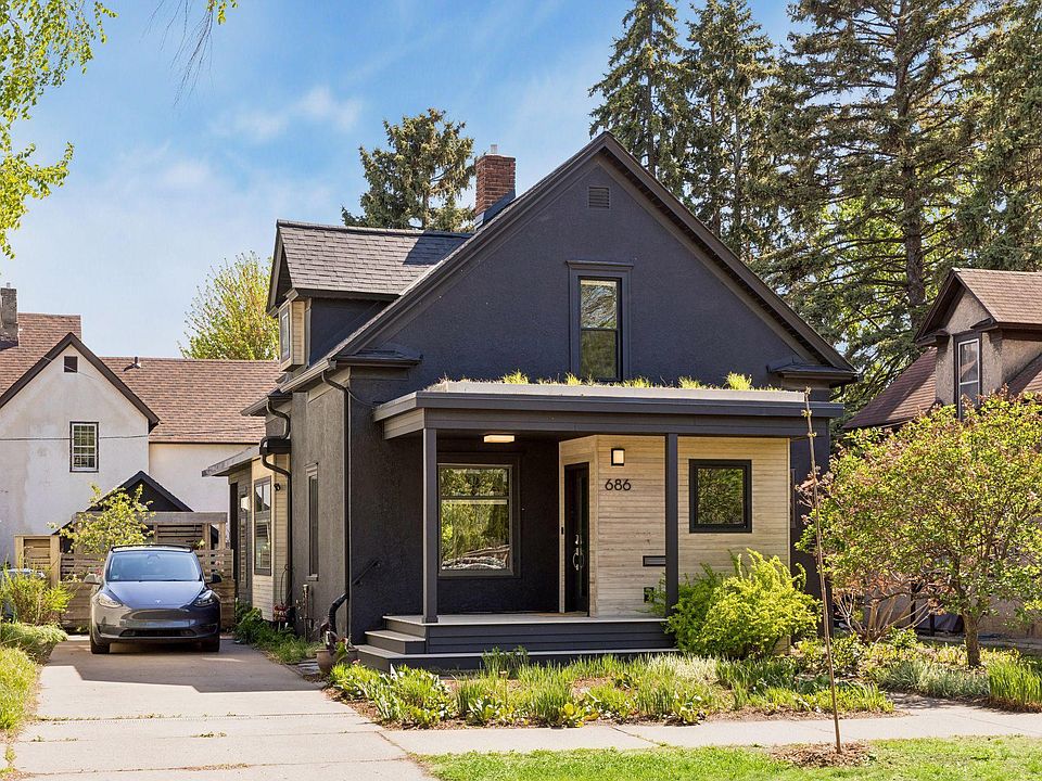 1st image of 686 23rd Ave NE
