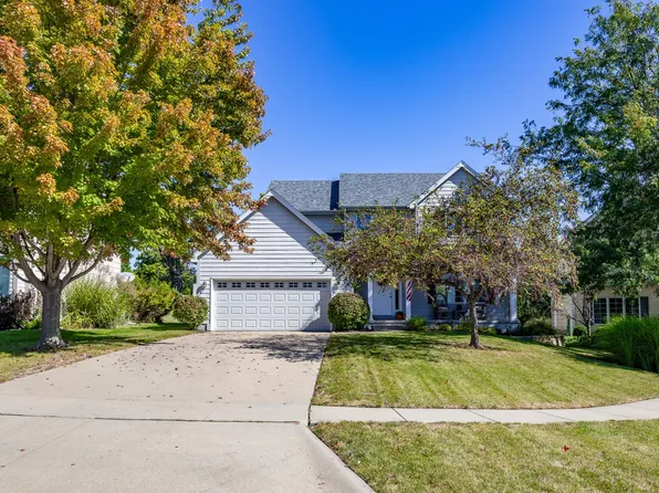 5067 Baty Ct, West Des Moines, IA 50265