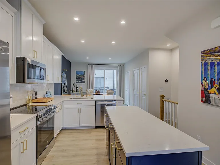 6112 Station Crossing Ave — Photo 13