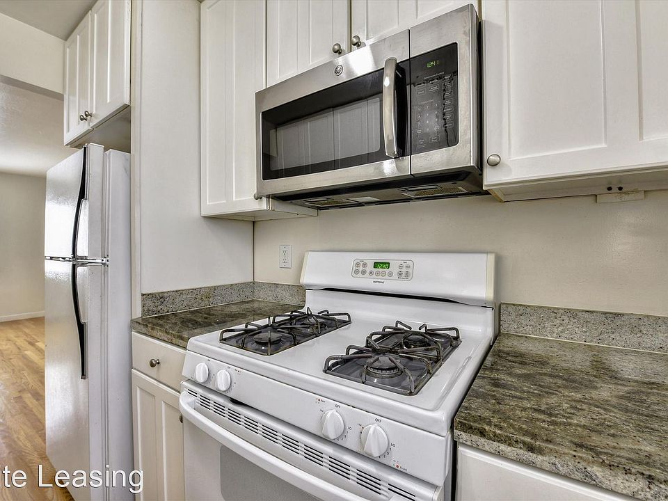 1st image of 160 Pierce St #7