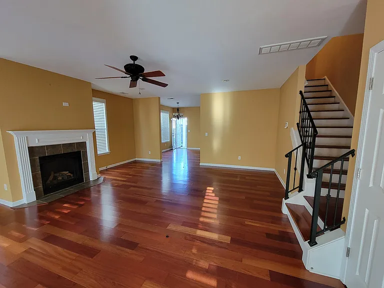 1404 Island Pl E — Photo 6