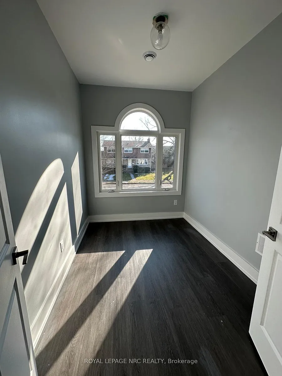 Building Photo - 58 Griffith St #LOWER