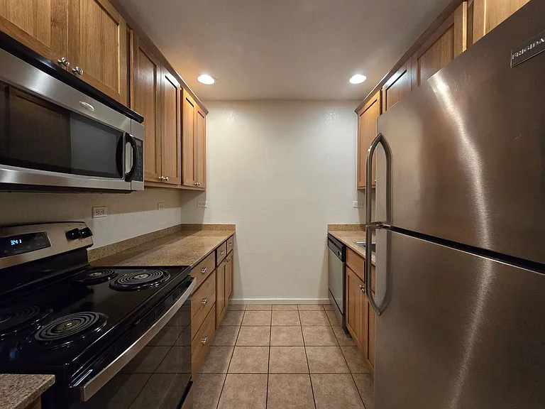 601 W San Mateo Rd #124 — Photo 10