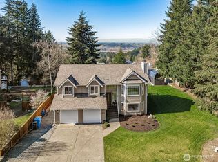 3916 166th Ave E, Lake Tapps, WA 98391