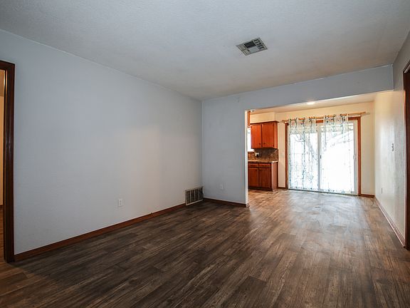 3rd image of 232 S Norman Ave