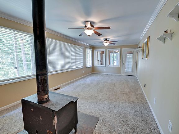 5th image of 4348 Woodhaven Ln