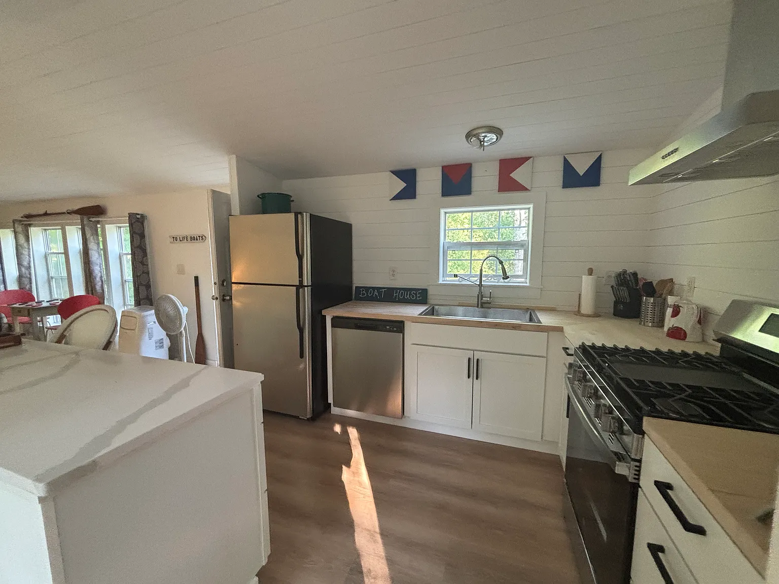 1302 Atlantic Hwy — Photo 4