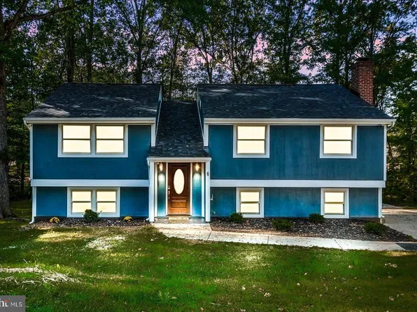 6 Norman Ct, Fredericksburg, VA 22407