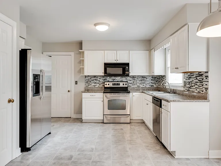 12205 Gayton Station Blvd — Photo 11