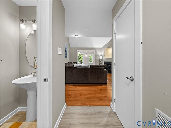 5th image of 8725 Chippenham Rd