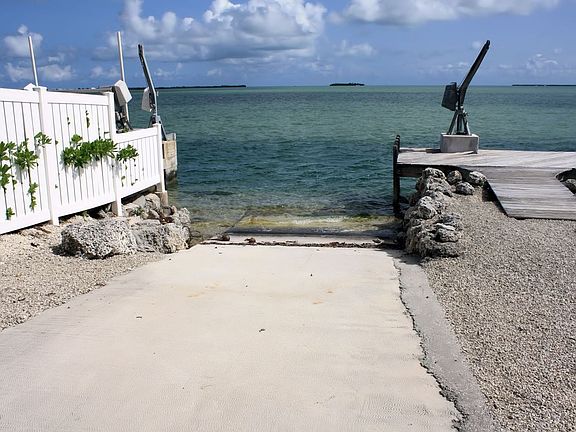 4th image of 24236 Caribbean Dr W
