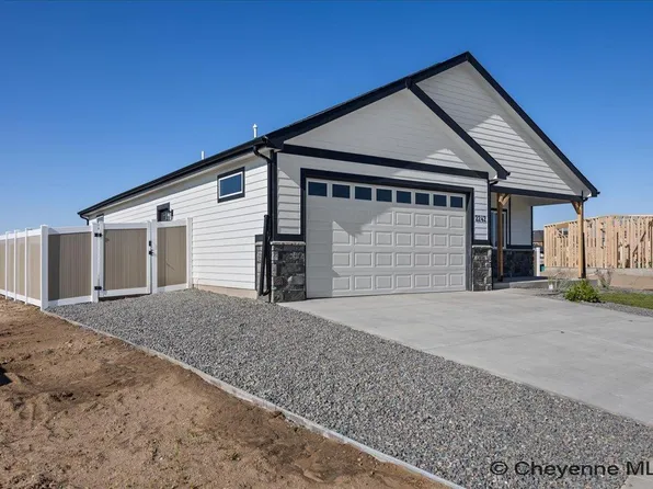 2206 Blue Norther Ln, Cheyenne, WY 82007