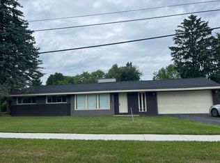 40960 W Ten Mile Rd, Novi, MI 48375