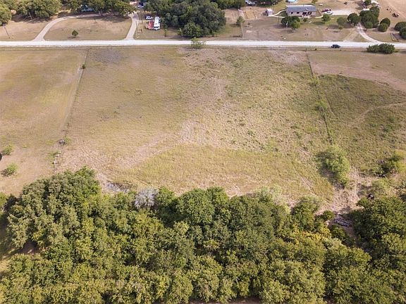2nd image of 335 County Road 1309