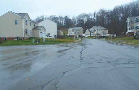 2nd image of 128 Tartan Rd