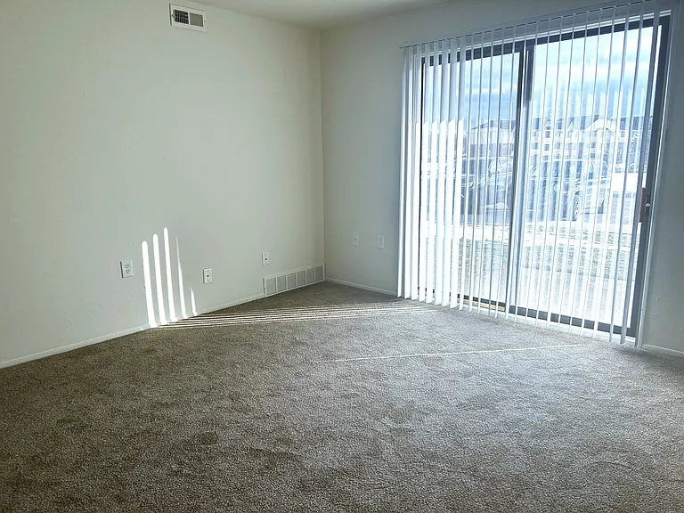Perry Place Apartments — Photo 41