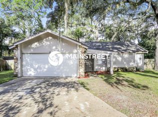 105 Whispering Pines Ct, Sanford, FL 32773