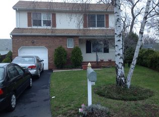 140 Glenwood Ct, Union, NJ 07083