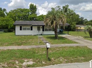 2372 Florida Dr, Deltona, FL 32738