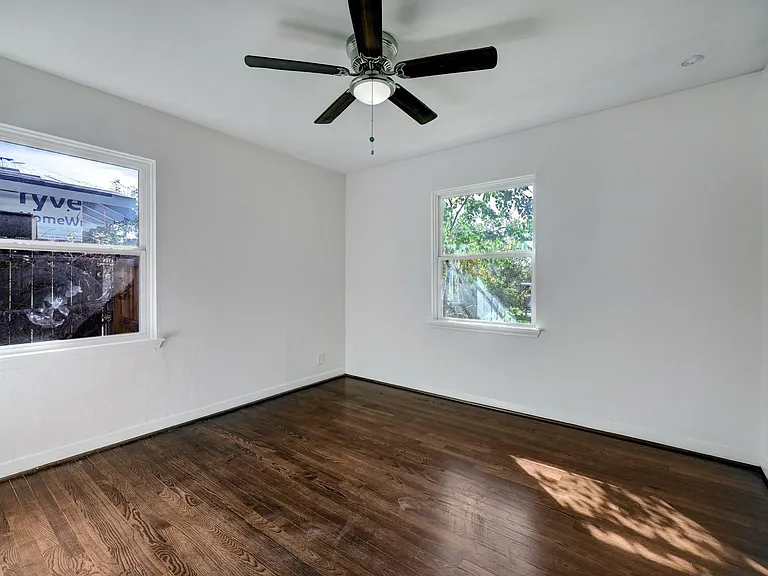 2534 Roy Cir — Photo 12
