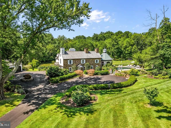 418-420 Dutton Mill Rd, Malvern, PA 19355
