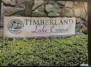 1626 Lake Cove Dr SW, Decatur, AL 35603