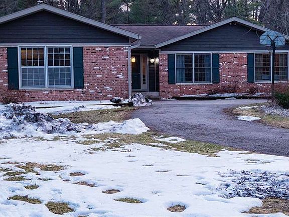 3rd image of 3391 Royal Oak Dr
