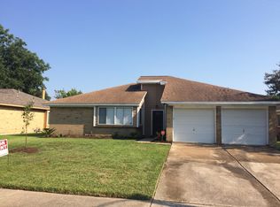 366 Capehill Dr, Webster, TX 77598