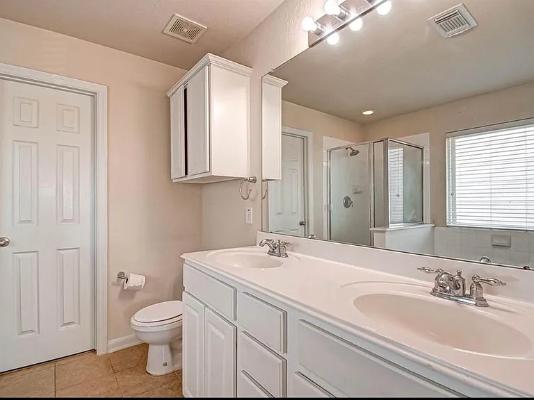 6426 Star Shadow Ln — Photo 13