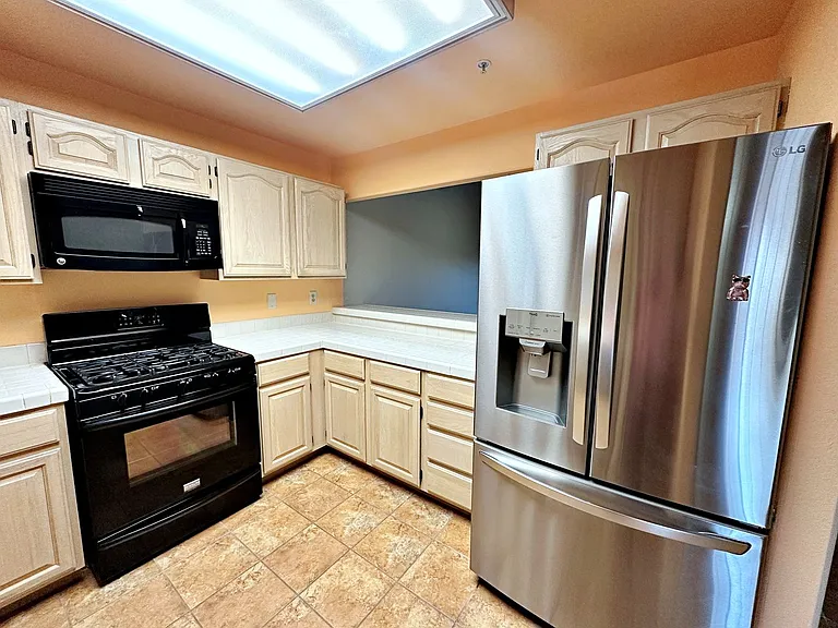 2851 S Valley View Blvd #1071 — Photo 10