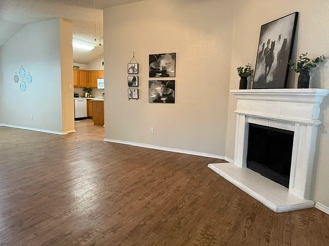 Building Photo - 10632 Towerwood Dr
