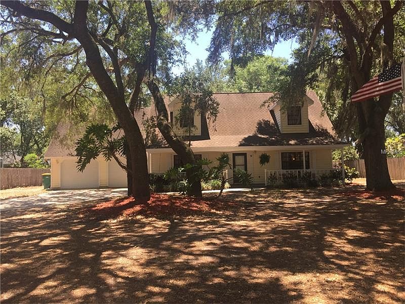 1st image of 1520 Shady Oak Dr