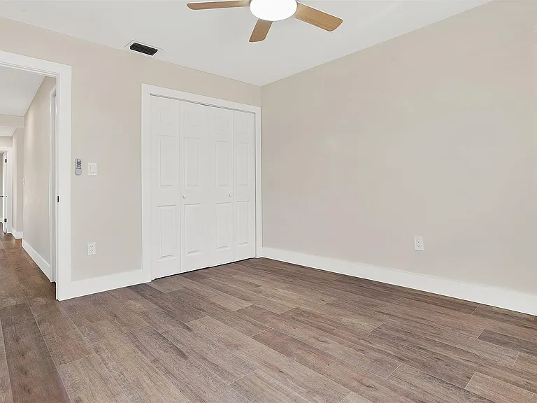 391 NW 58th Ave — Photo 26