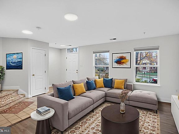 5th image of 2209 Kimball Pl