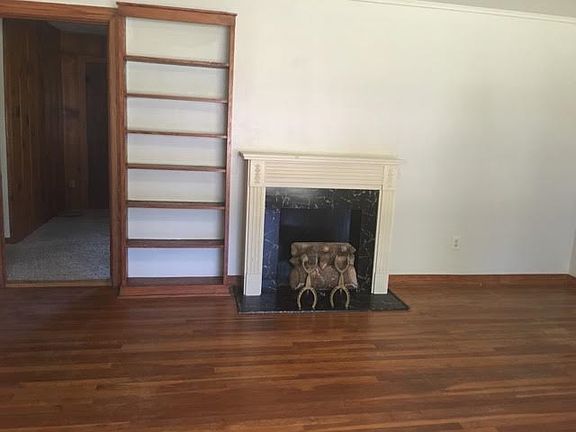 3rd image of 300 W Broadway St #300