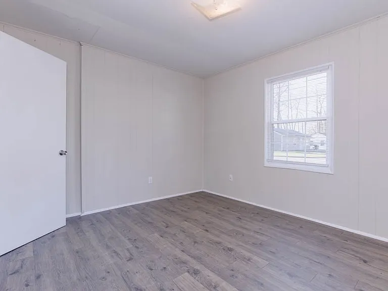 106 Pine Grove Ave — Photo 18